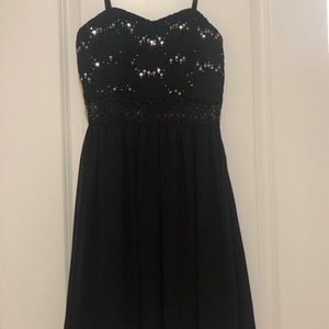Beautiful black dress!